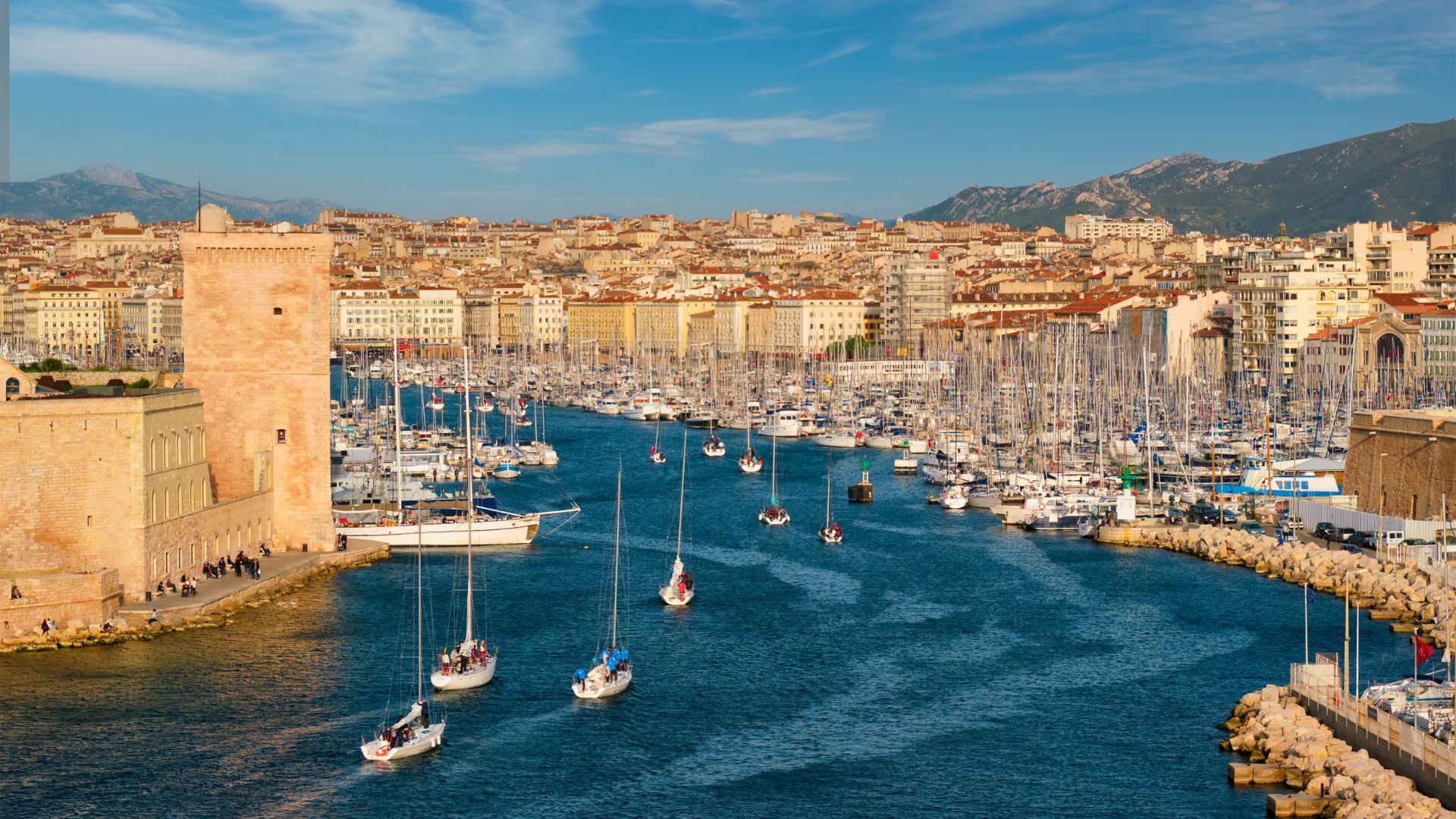 Six Continents à Aix-Marseille : votre partenaire de traduction pour conquérir les marchés internationaux